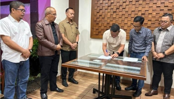 Penandatanganan PKS Pendidikan Pelatihan Bahasa Asing Disaksikan Pj Walikota Kotamobagu