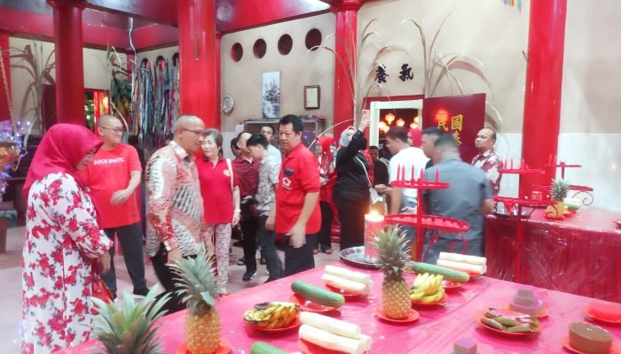 PJ Wali Kota Kotamobagu, Hadiri Malam Perayaan Menyongsong Tahun Baru Imlek.