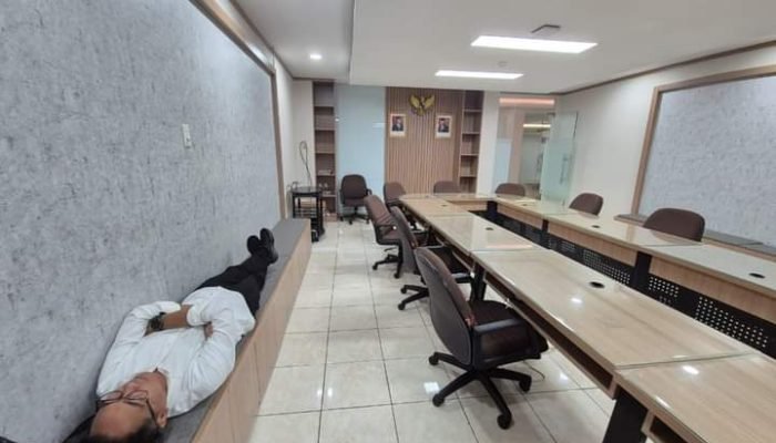 Kunjungi Direktur Pembangunan Jalan di Jakarta, SSM Rela Menunggu Berjam-jam Untuk Kepentingan Masyarakat Boltim