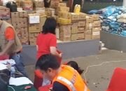 Posko Bantuan Pemprov Sulut Kirim 1 Ton Beras, 4 Truck Logistik dan Ambulance Untuk Korban Erupsi Gunung Ruang