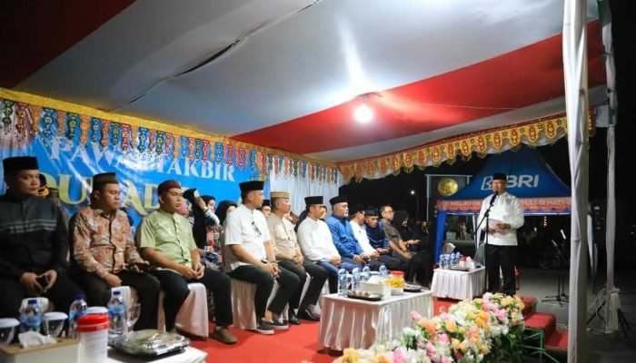 Asripan Nani Lepas Peserta Pawai Takbir Idul Fitri 1445 Hijriah.