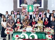 Bersama Jemaat, Gubernur Olly Ibadah Syukur di HUT ke-23 GMIM Vicktory Minanga Indah