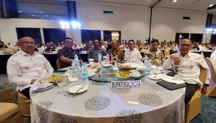 Forkopimda Kotamobagu Hadiri Rakor Kesiapan Pilkada 2024 Wilayah Kalimantan, Sulawesi, Maluku.
