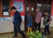Tinjau Lokasi Banjir dan Tanah Longsor di Roong, Wagub Kandouw Serap Aspirasi Warga