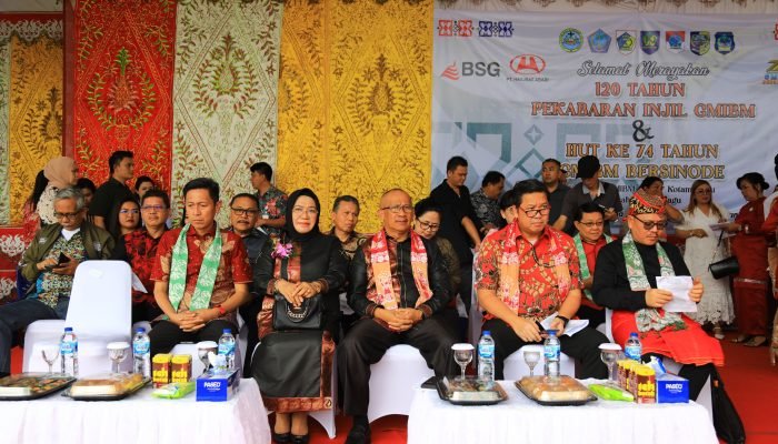 Bersama Wakil Gubernur Sulut, PJ Wali Kota Hadiri 120 Tahun Pekabaran Injil GMIBM dan HUT ke 74 GMIBM Bersinode.