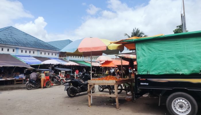 Ariono Imbau, Pedagang Pasar Genggulang Gunakan Fasilitas Yang Semestinya.