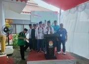 MESRA Tampil Sederhana Saat Mendaftaran di KPU, Diantar Ribuan Massa Pendukung.