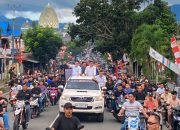 Ribuan Massa Sambut dan Arak-Arakan Pasangan MESRA. Piur Tidak Dibayar!
