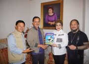 Sambangi Kediaman Anggota DPD RI, Cawagub ADT Bahas Isu Strategis Bersama Maya Rumantir