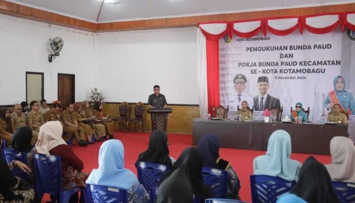 Pj Walikota Hadiri Pengukuhan Bunda PAUD-Pokja Kecamatan di Kotamobagu.