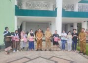 Sejumlah Korban Kebakaran Terima Dokumen Kependudukan Dari Disduk Capil Kotamobagu.