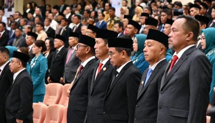 Bupati dan Wakil Bupati Boltim Hadiri Paripurna Sertijab Gubernur Sulut