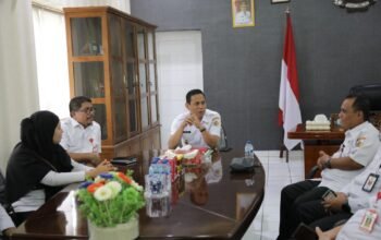 Wali Kota Kotamobagu, Weny Gaib minta Pelajaran Bahasa Inggris ditingkatkan mulai dari Sekolah Dasar. foto/Kominfo Kotamobagu.