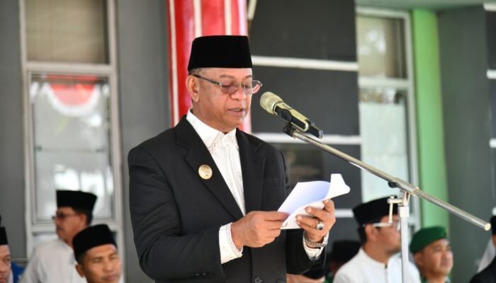 Bupati Boltim Oskar Manoppo Pimpin Upacara Peringatan Hari Santri Nasional 2025