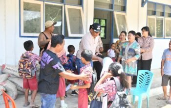 Kunjungi Desa Molobog Timur, Oskar Berharap Pembangunan Gedung SD Selesai Tepat Waktu 