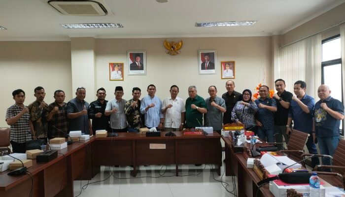 Kunjungan ke DPRD Sulut, Abdul Samat CS Sampaikan Sejumlah Persoalan di Bolmut