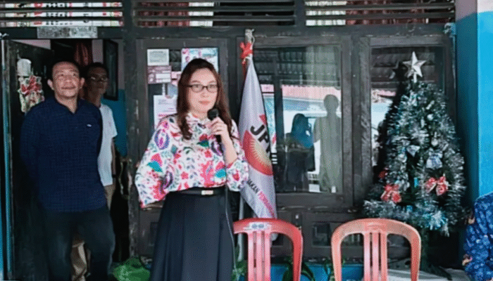 Stela Runtuwene Serap Aspirasi Warga Buyungon Amurang