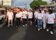 Jalan Sehat, Bupati Joune Ganda Berbaur Bersama Warga Rayakan HUT ke-256 Desa Kaima