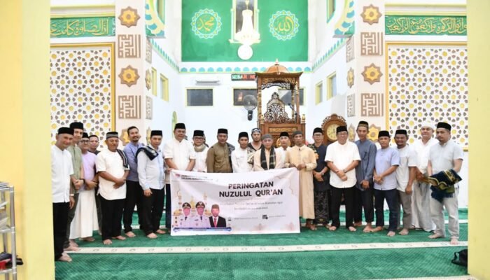 Wakili Bupati, Sekda Boltim Pimpin SKPD Hadiri Peringatan Nuzulul Qur’an di Masjid Nur Jannah Tutuyan