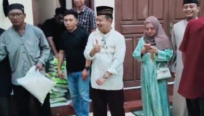 Hi.Ruslan Abdul Gani Gelar Bukber, Shalat Tarawih Berjamaah, dan Berbagi Berkah di Bulan Ramadhan