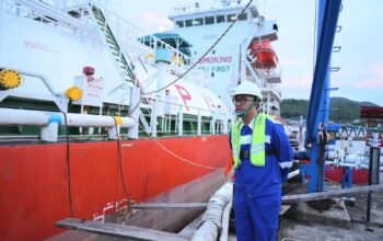 Pertamina Patra Niaga Regional Sulawesi Pastikan Keandalan Sarfas dan Stok LPG Melalui Kunjungan Manajemen di Kendari