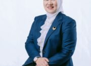 Dari Penggerak PKK hingga Menjadi Suara Rakyat: Mengenal Sosok Seska Ervina Budiman di Panggung Legislatif