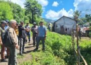 Ditugaskan Langsung Gubernur Yulius, Ringkuangan Pantau Langsung Warga Terdampak Tol Manado-Bitung di Pateten : Pemerintah Hadir Untuk Masyarakat