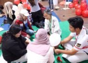 Melalui IT Bitung, Pertamina Patra Niaga Regional Sulawesi Dorong Kemandirian Kelompok Binaan Lewat Pelatihan Kreasi Dekorasi Acara