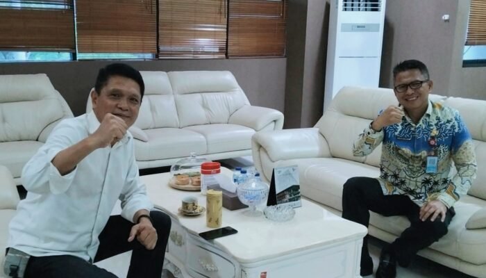 Bahas Pertumbuhan Ekonomi Sulut, Taufik Tumbelaka Serahkan 10 Masukan ke Sekprov Tahlis Gallang