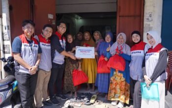 Pertamina Patra Niaga Regional Sulawesi Berbagi Kebahagiaan Iduladha Melalui Program Pertamina Berkah