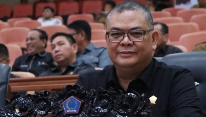 Bukan Sekadar Singa Podium, Ini Sisi Humanis Ketua DPC Gerindra Manado Louis Schramm