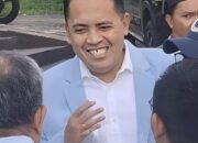 Meniti Jalan Pengabdian di Bumi Nyiur Melambai: Sisi Lain Perjalanan Donal Pakuku