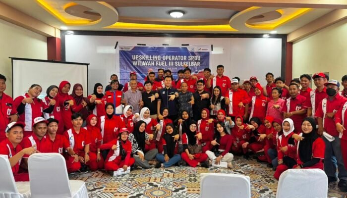 Pertamina Patra Niaga Regional Sulawesi Tingkatkan Kompetensi Operator SPBU melalui Upskilling Bersama Hiswana Migas Pare-Pare