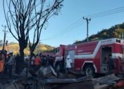 Dua Unit Damkar Kotamobagu Kembali Bantu Padamkan Kebakaran di Pasar Inobonto Bolmong