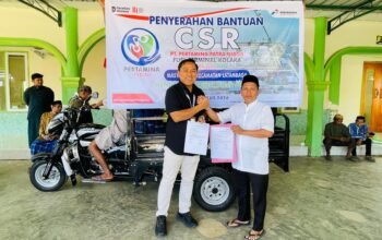 Pertamina Patra Niaga Regional Sulawesi Perkuat Pengelolaan Sampah di Kolaka melalui Bantuan Motor Tiga Roda