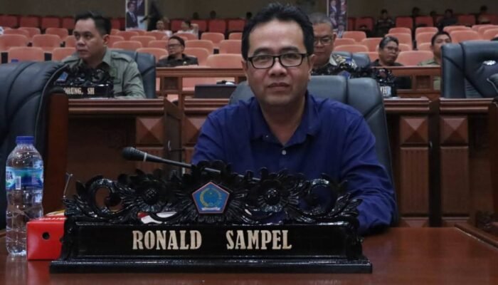 Maknai Hari Kesaktian Pancasila, Ketua Fraksi Demokrat DPRD Sulut Ronald Sampel Ajak Masyarakat Kepulauan Rawat Persatuan dan Dorong Pemerataan Nusa Utara